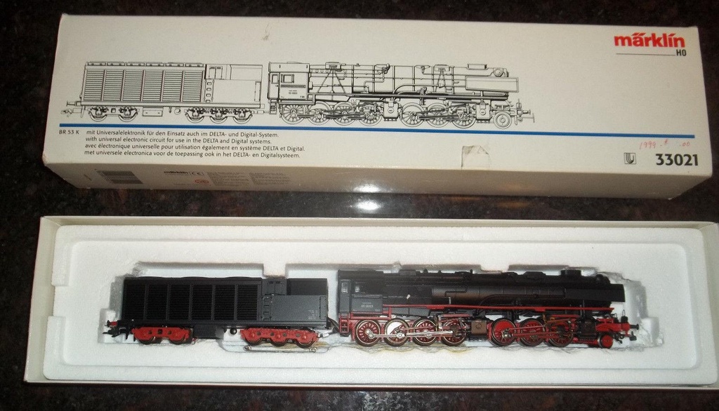 Märklin 33021 - Locomotive vapeur avec tender - BR 53K - DRG - HO 