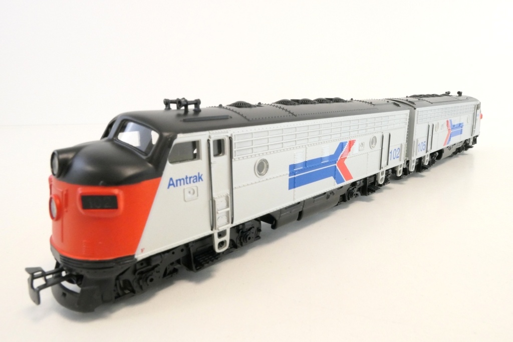 Märklin 33621 - Locomotive électrique et diesel - EMD F 7 Amtrak