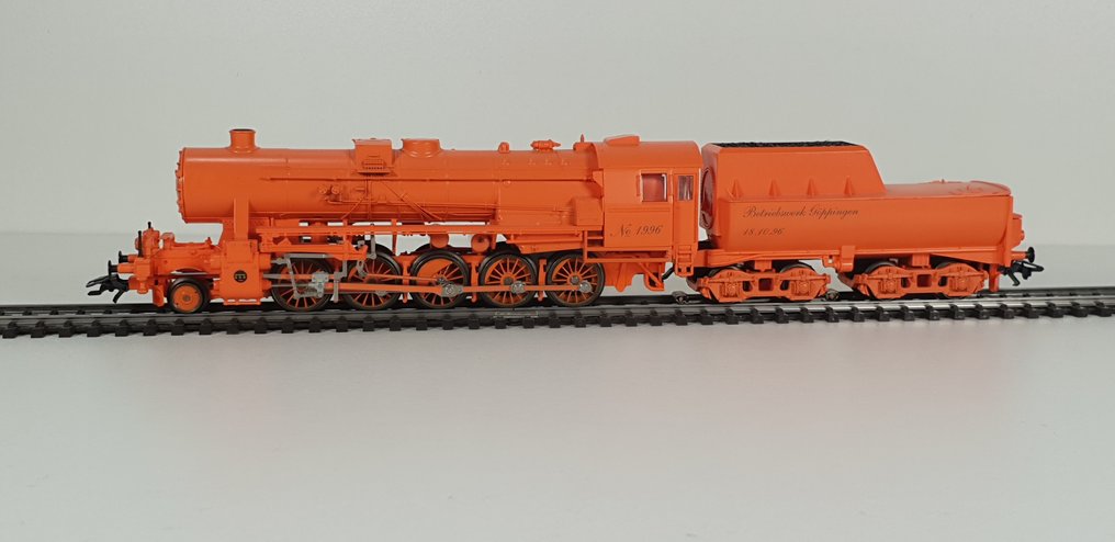 Märklin 37155 - Locomotive vapeur avec tender - BR 52 - DB - HO