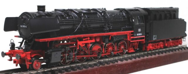 Märklin 37882 - Locomotive vapeur avec tender - BR 043 - DB - HO