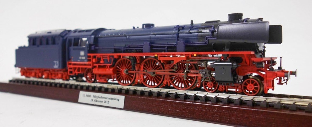 Märklin 37916 - Locomotive vapeur avec tender - BR 03.10 - MFX Sound - DB - HO (avec rail de présentation)