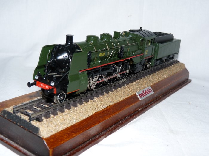 Märklin HAMO 8383 - Locomotive vapeur avec tender