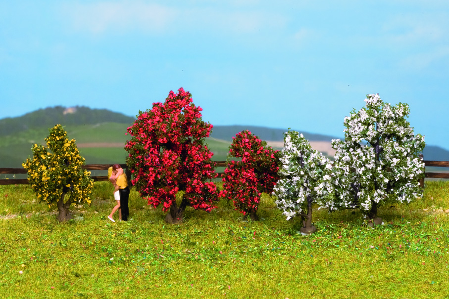 Noch 25420 - Arbustres en fleurs  3 à 4 cm haut - 5 pièces - HO-TT