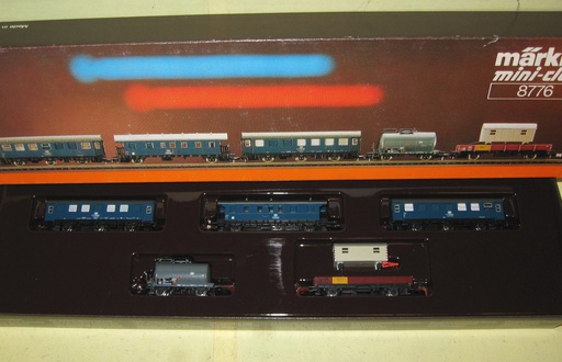 Mini-Club 8776 - Composition de wagons voyageurs et containers "Z"