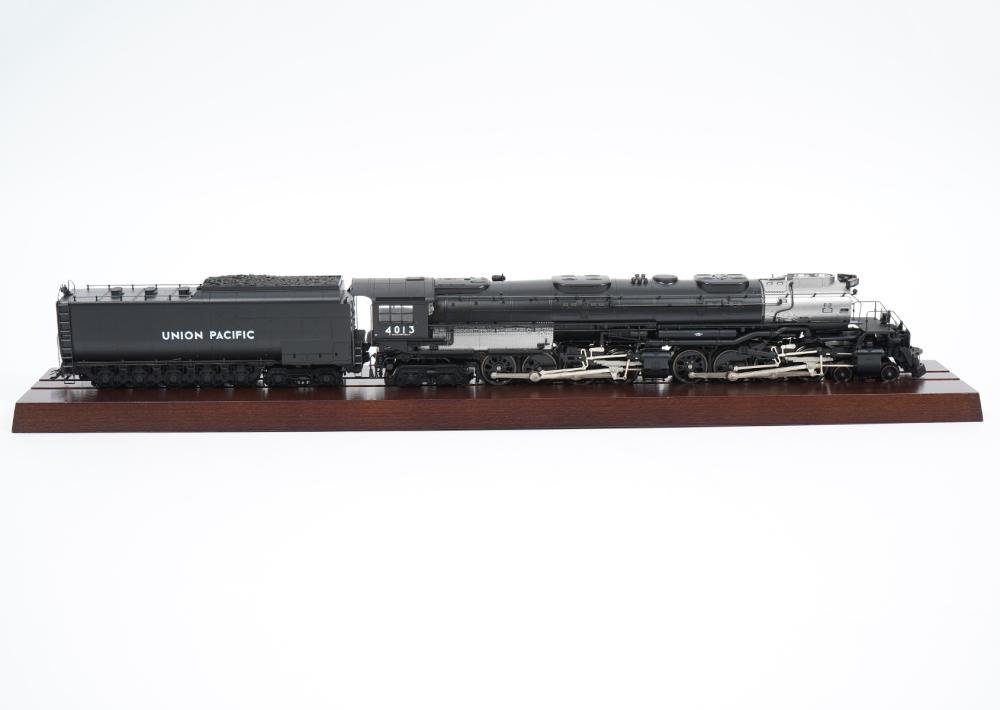 Märklin 37990 - Locomotive vapeur Class 4000 "Big Boy" - Digital Sound - USA - HO (avec coffret et rail de présentation en bois)