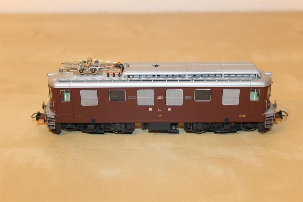 Roco 69886 - Locomotive électrique Ae 4/4 "BLS 258" - HO