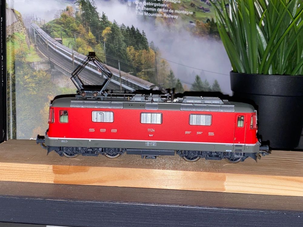 Roco 69841 - Locomotive électrique Re 4/4 "SBB-CFF 11134"- HO