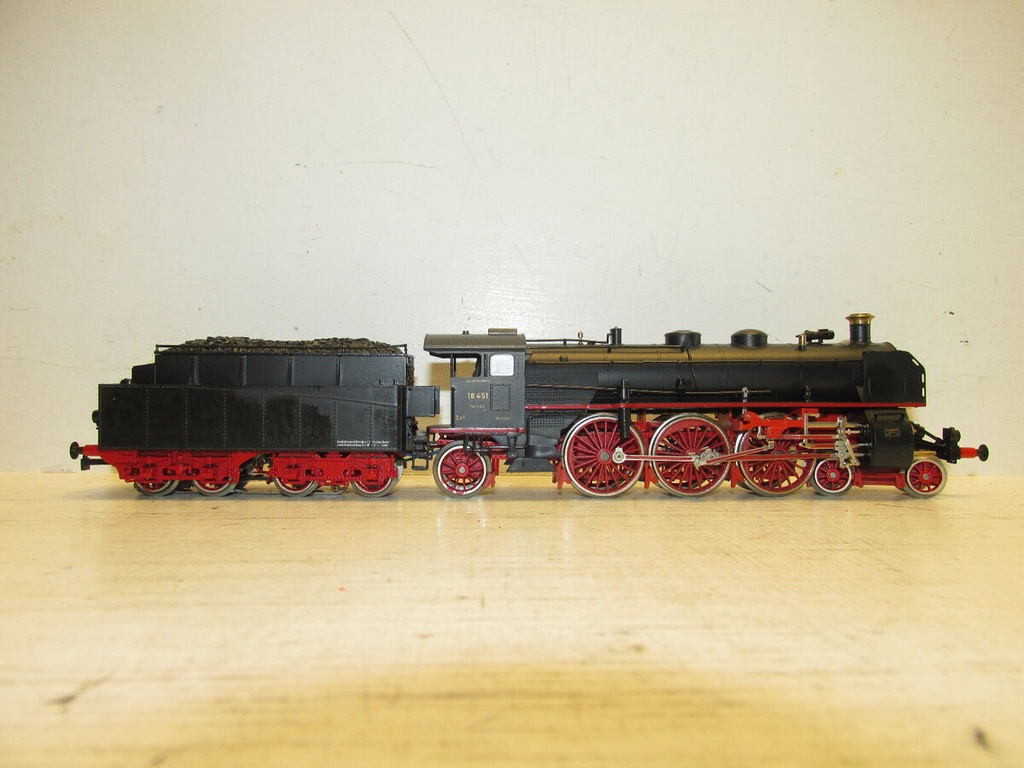 Liliput 18 07 - Locomotive vapeur avec tender BR 18 - DRG - HO