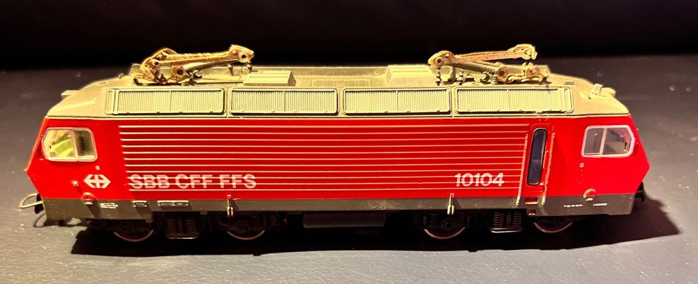 Roco 43493.4 - Locomotive électrique Re 4/4 "10104" - SBB - (DC) - HO   