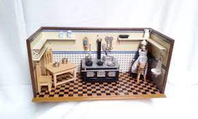 Märklin 16041 - Cuisine de Poupée avec Fourneau table et personnage - Echelle 1/10 