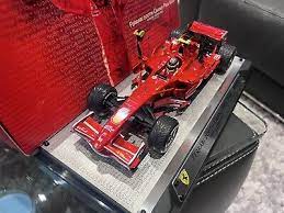 HotWheels - Ferrari 200TH - Vainqueur GP Chine 2007 - Kimi Räikkönen - 1/18   