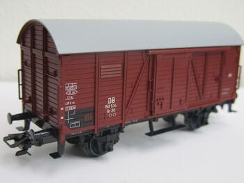 Märklin 4881 - Wagon de marchandises couvert - DB - 150 534 - HO  