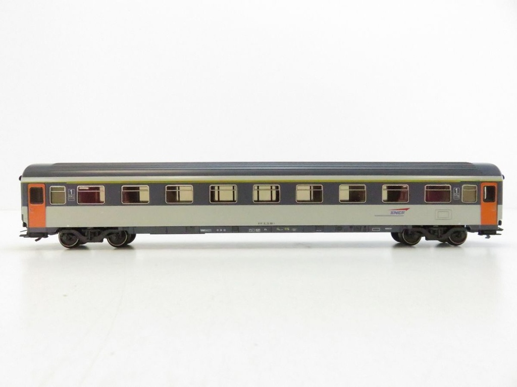 Märklin 42531 - Voiture pour trains rapides - 1ère classe - SNCF - HO  