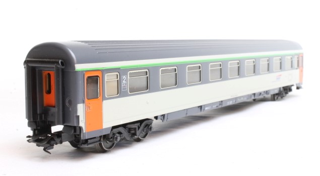 Märklin 42532 - Voiture pour trains rapides - 2ème classe - SNCF - HO   