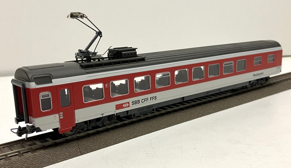 Roco 44473 - Voiture grandes lignes - Wagon restaurant - SBB-CFF-FFS - HO   