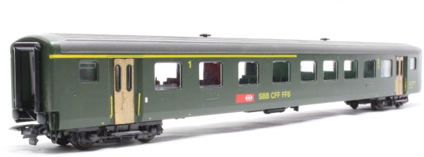 Roco 44337 - voiture voyageurs 1ère et 2ème classe - SBB-CFF-FFS - HO    