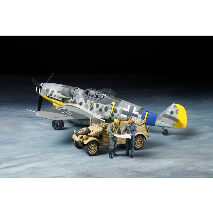 Tamiya 25204 - Messerschmitt Bf109 G-6 + Kübelwagen Typ 82 - 1/48