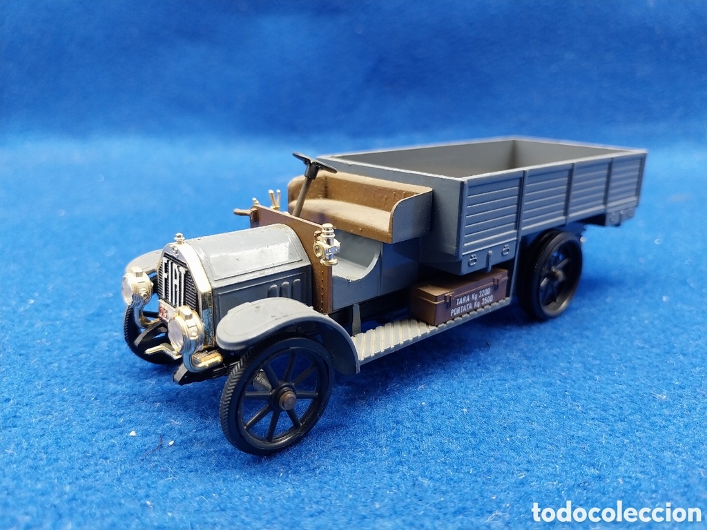 Rio - Fiat Autocarro 18 BL - Grise et Brune - 1/43   