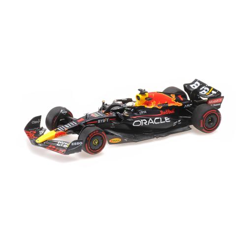 Minichamps - Oracle Red Bull Racing RB18 -  #1 - Max Verstappen - Winner Hungarian GP 2022 - 1/43 - Limited Edition 576 pcs.