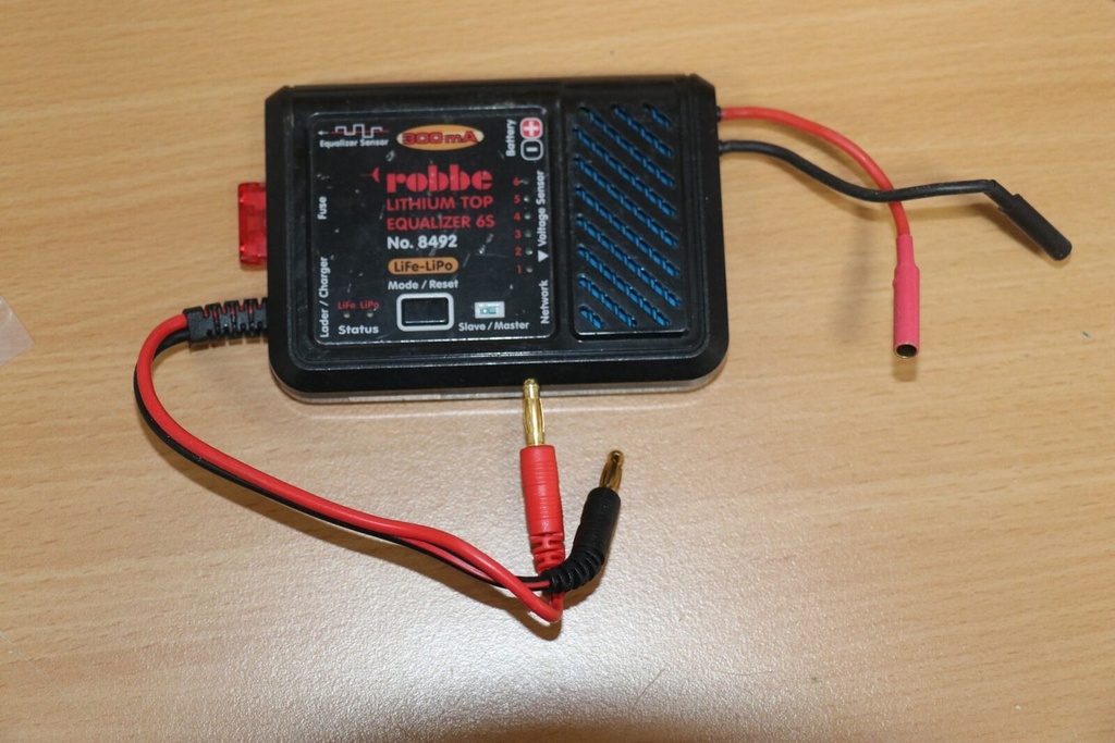 Robbe 84492- LiPo Top Equalizer 6S - 1 à 6 éléments - Automatic (Peut être branché sur un chargeur) (Max. 10.0A)