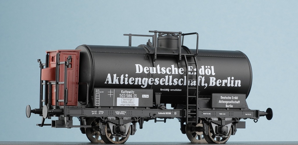 Fleischmann 5836 K - Wagon-citerne "Deutsche Erdöl" - avec cabine de freinage - HO  