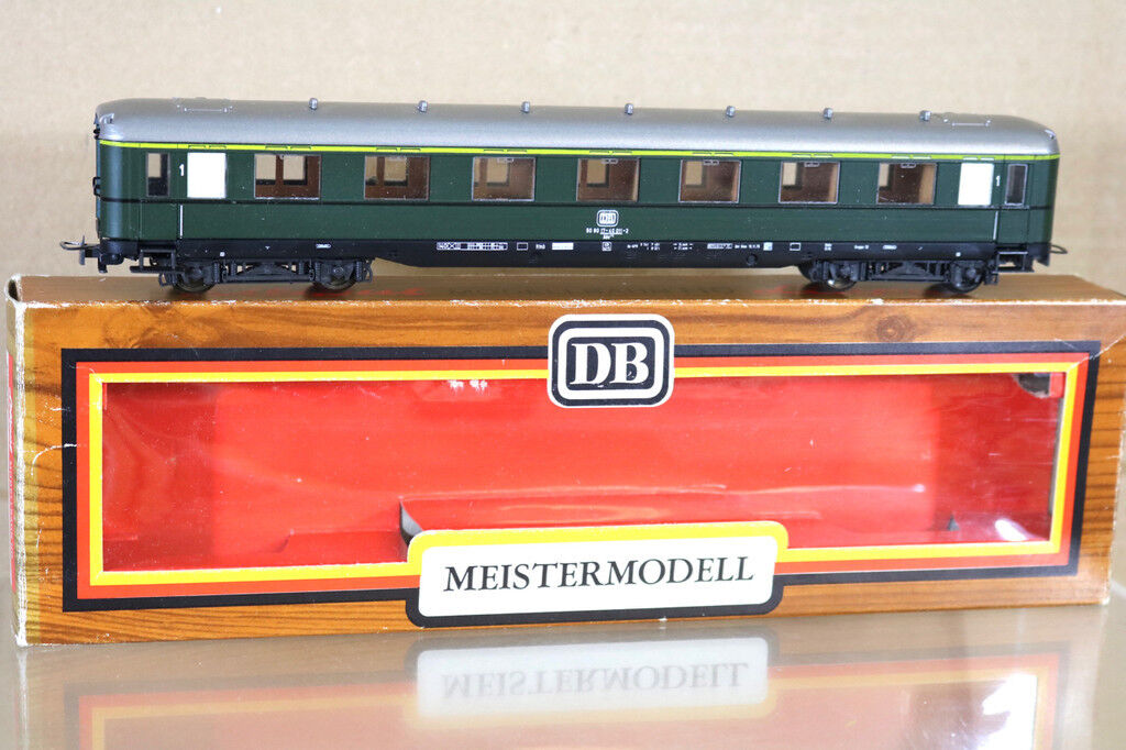 Liliput 831 00 - Voiture voyageurs -1ère classe "Schürzenwagen" - DB - HO  