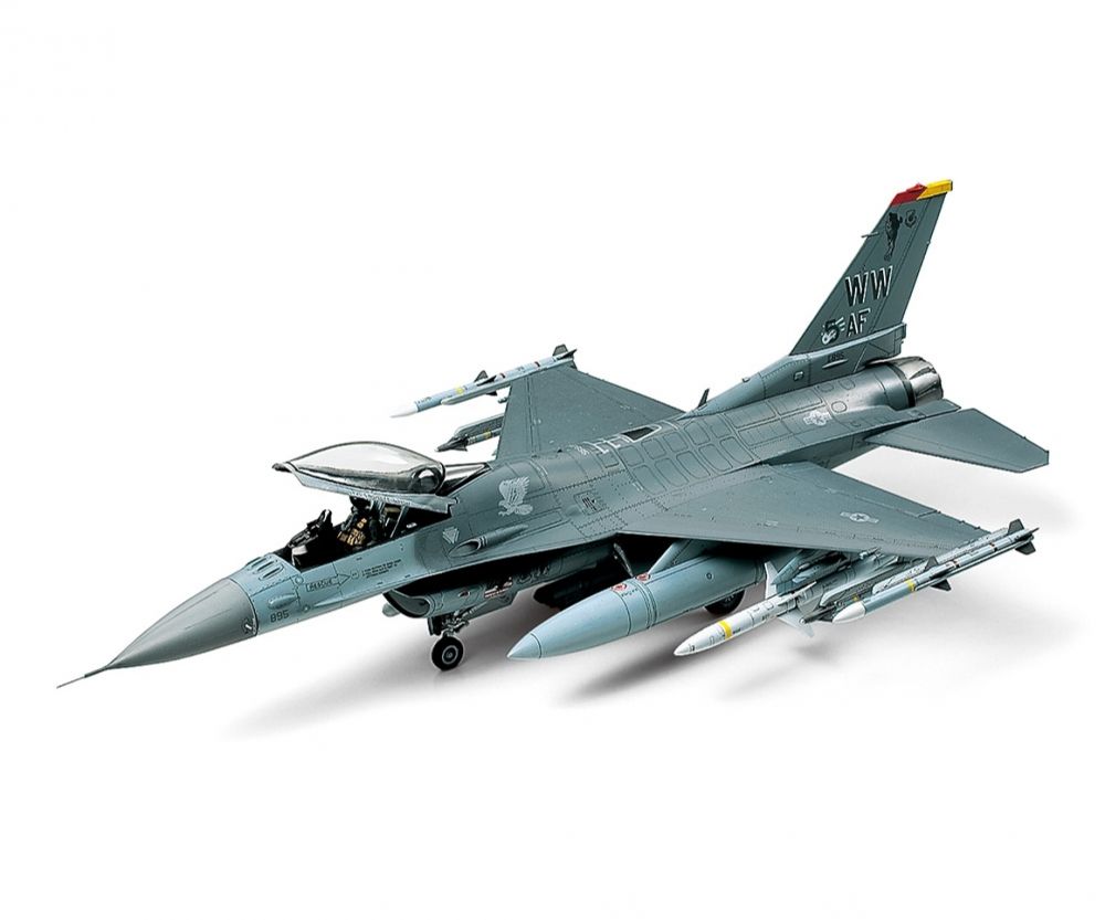 Tamiya 61098 - Lockheed Martin F-16 CJ Fighting Falcon - 1/48