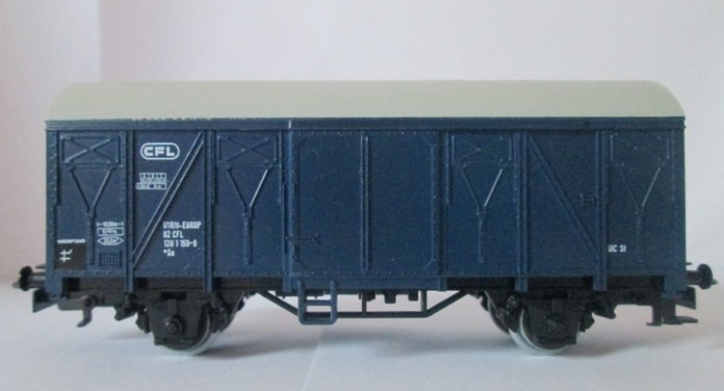 Märklin 4405 - Wagon marchandises couvert - CFL - HO