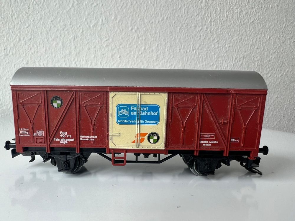 Märklin 4412 - Wagon Marchandises couvert à 2 essieux  "Farrad am Bahnhof" - ÖBB