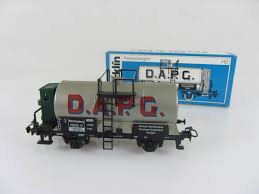 Märklin 4674 - Wagon-citerne avec guérite de frein "DAPG" - Chemins de fer Royaux Wurtembergeois (K.W.St.B.) - HO