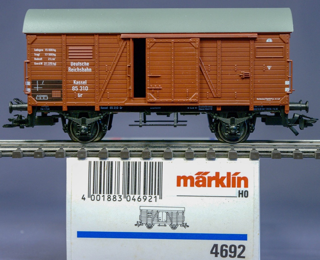 Märklin 4692 - Wagon de marchandises couvert - "Kassel" - DR - HO