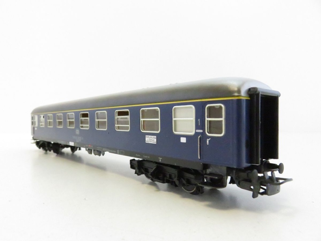 Märklin 4053 - Voiture voyageurs - 1ère classe (avec éclairage intérieur) - DB - HO