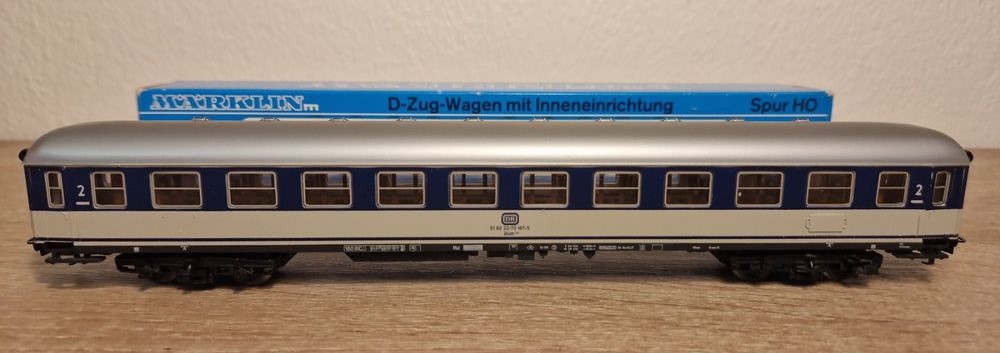 Märklin 4092 - Voiture voyageurs pour train à grandes lignes avec aménagement intérieur - 2ème classe - DB - HO