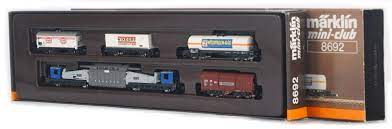 [MAR-8692] Mini-Club 8692 - Composition de wagons containers avec grand wagon transformateur "Z"