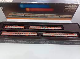 [MAR-8107] Mini-Club 8107 - Composition tractée de wagons voyageurs (City Bahn) "Z"