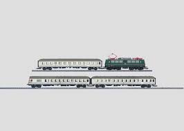 [MAR-26511] Märklin 26511 - Trains de banlieue réversible, locomotive électrique BR 140 (4 pièces)- HO