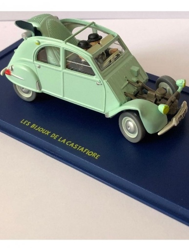 [OKAZ-ALP-2118033A] En voiture Tintin - La Citroën 2 CV emboutie des "Bijoux de la Castafiore (1963)" - (Occasion vérifiée)